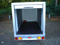 achterluik gesloten transportwagen