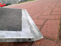 schuin aflopende laadklep